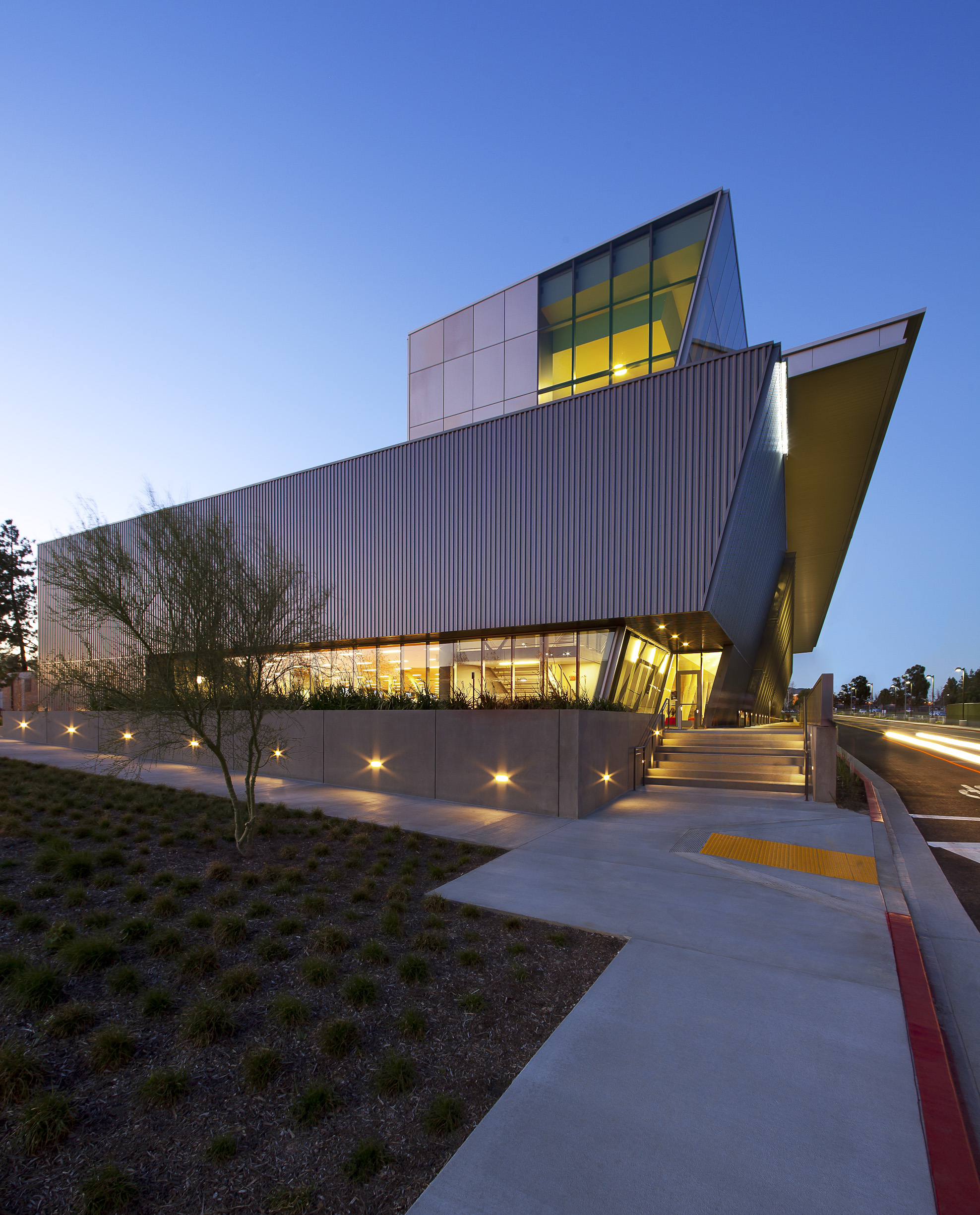 CALIFORNIA STATE UNIVERSITY NORTHRIDGE RECREATION CENTER